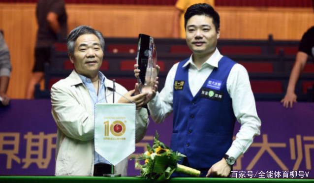 球鞋选用防 球鞋选用防