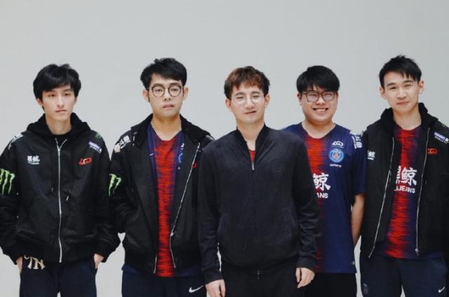 名球员的个 名球员的个