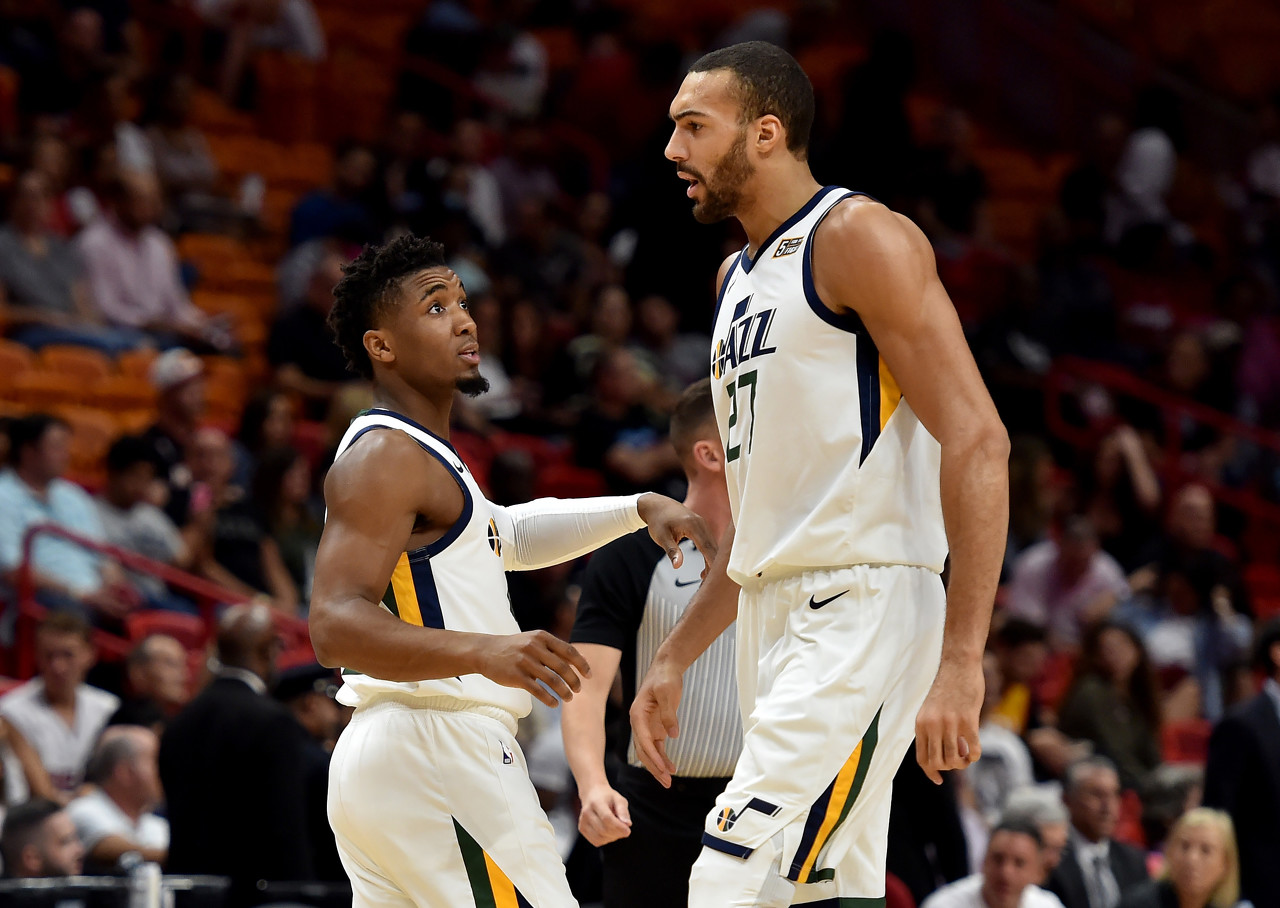 球衣策划并 球衣策划并